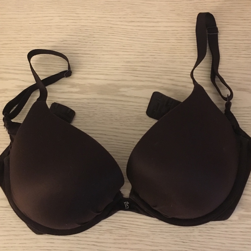 Victoria’s Secret Fabulous push up bra size 32DD